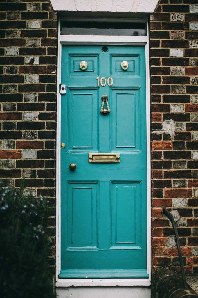 exterior-door-bold-colour-trend